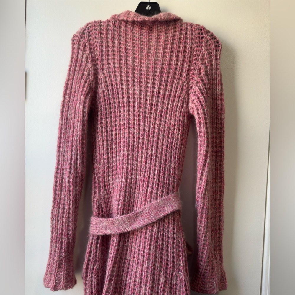 American Blueberry Unparalleled Quality and Design Pink Knit Cardigan with Belt - Picture 7 of 9
